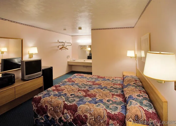 Americas Value Hotel