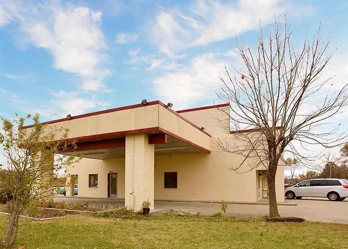 Americas Value Hotel 4*