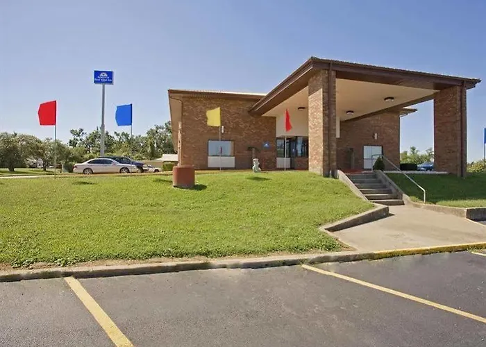 Americas Value Hotel 4*